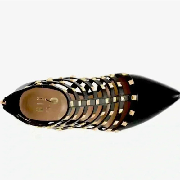 Mix No. 6 Black Danela Pump - Picture 7 of 9